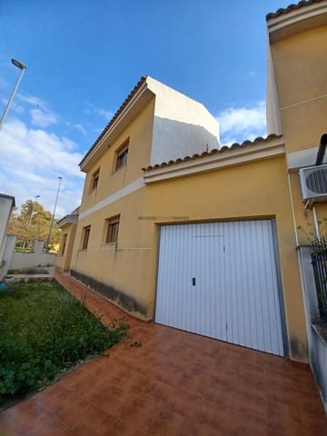 4 soveværelse Byhus til salg i Pinoso med swimmingpool garage - € 235.000 (Ref: 9751567)