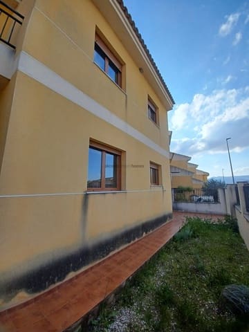 4 soveværelse Byhus til salg i Pinoso med swimmingpool garage - € 235.000 (Ref: 9751567)