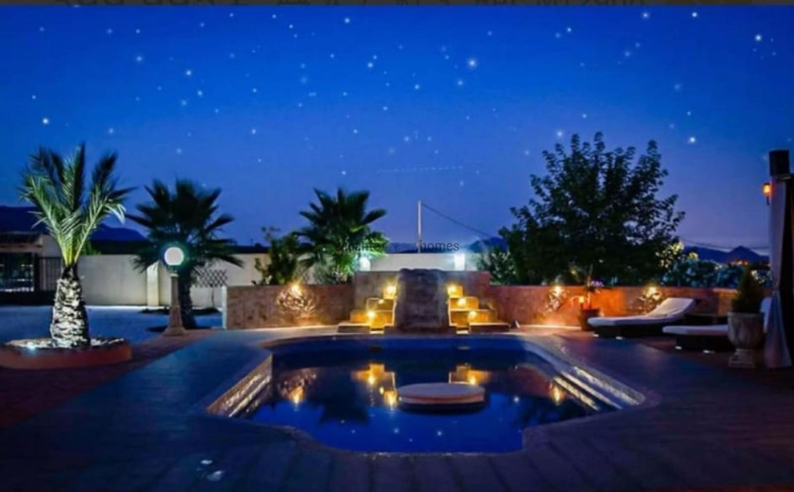 5 soveværelse Villa til salg i Pinoso med swimmingpool - € 499.995 (Ref: 9755274)