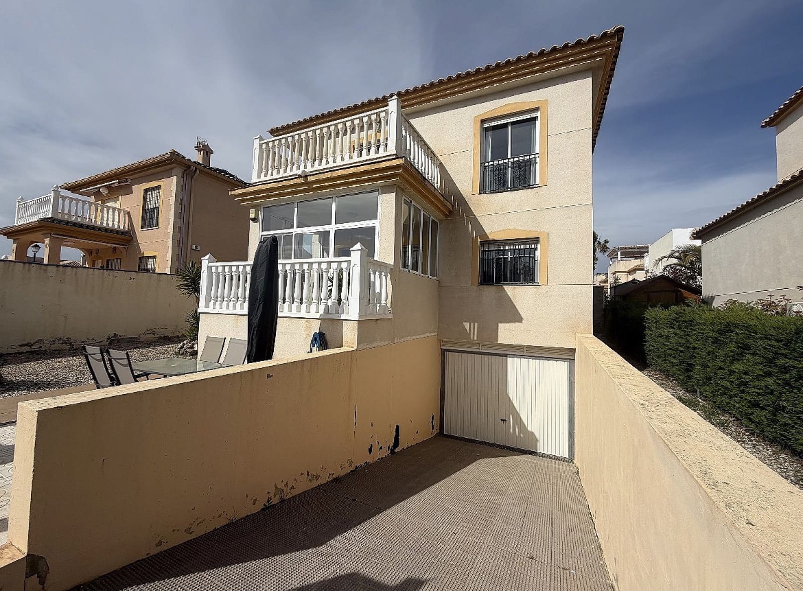 4 soveværelse Villa til salg i Castalla med swimmingpool garage - € 268.000 (Ref: 9755278)