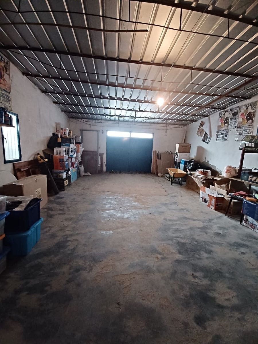 3 makuuhuone Maalaistalo myytävänä paikassa Yecla mukana uima-altaan 
autotalli - 199 995 € (Ref: 9758393)