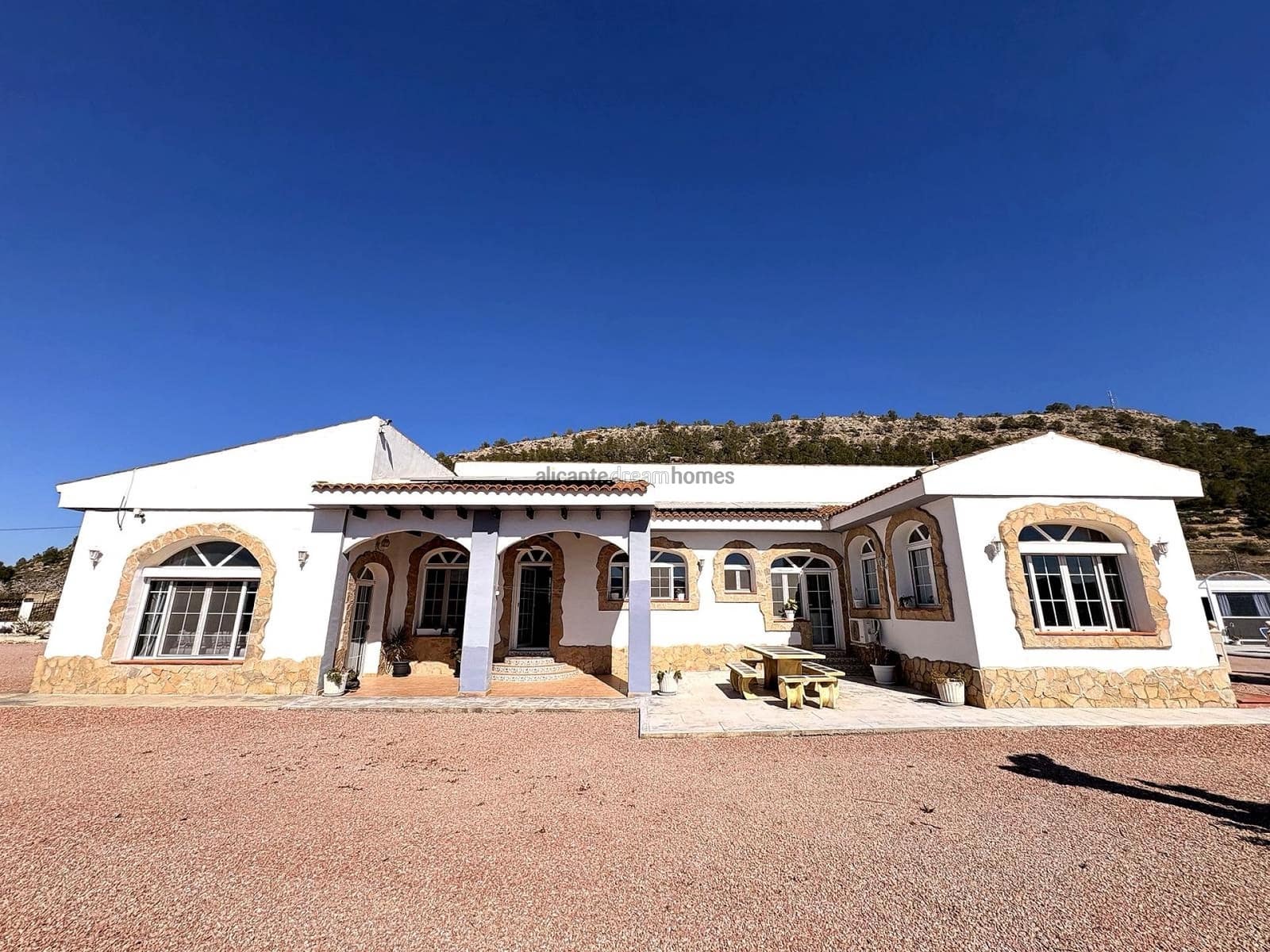 4 quarto Moradia para venda em Monovar / Monover com piscina - 525 000 € (Ref: 9758394)