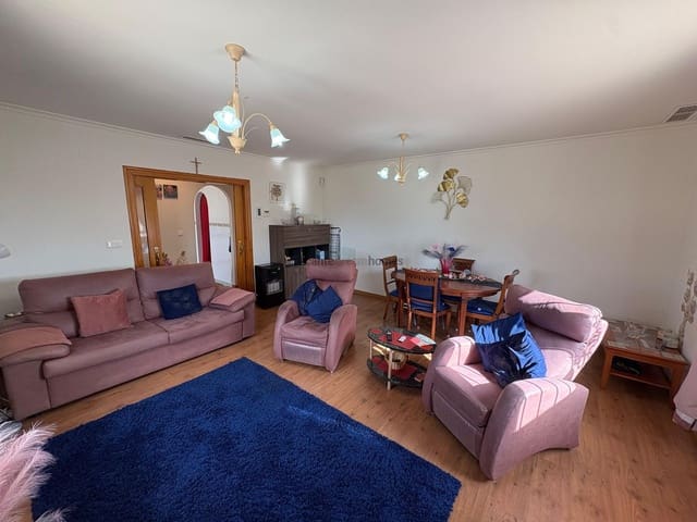 3 quarto Moradia para venda em Pinoso com piscina garagem - 299 995 € (Ref: 9761653)