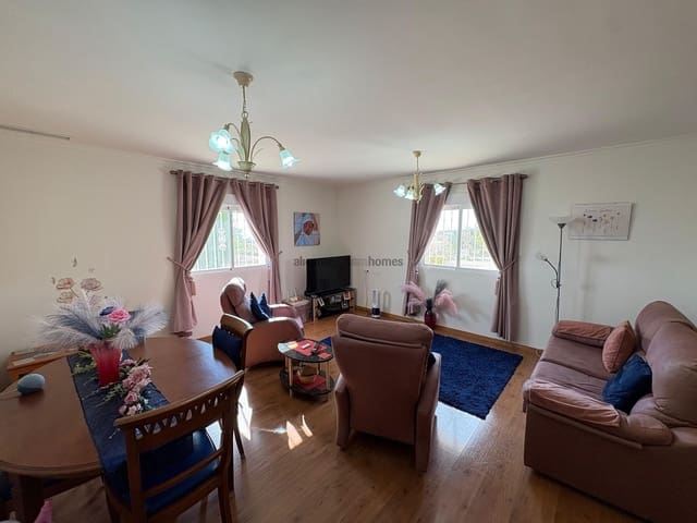 3 quarto Moradia para venda em Pinoso com piscina garagem - 299 995 € (Ref: 9761653)