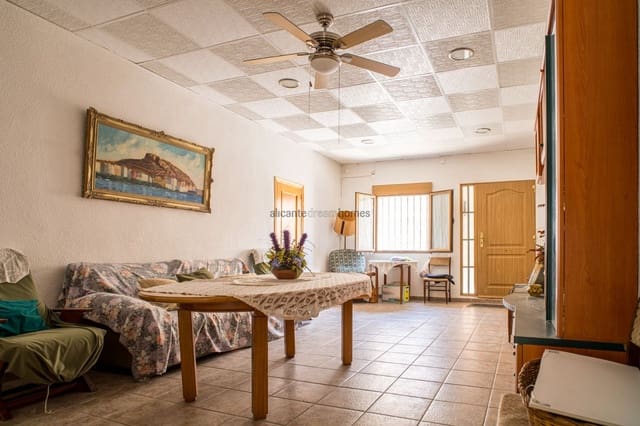 5 soverom Hus til salgs i Pinoso med garasje - € 170 000 (Ref: 9761654)