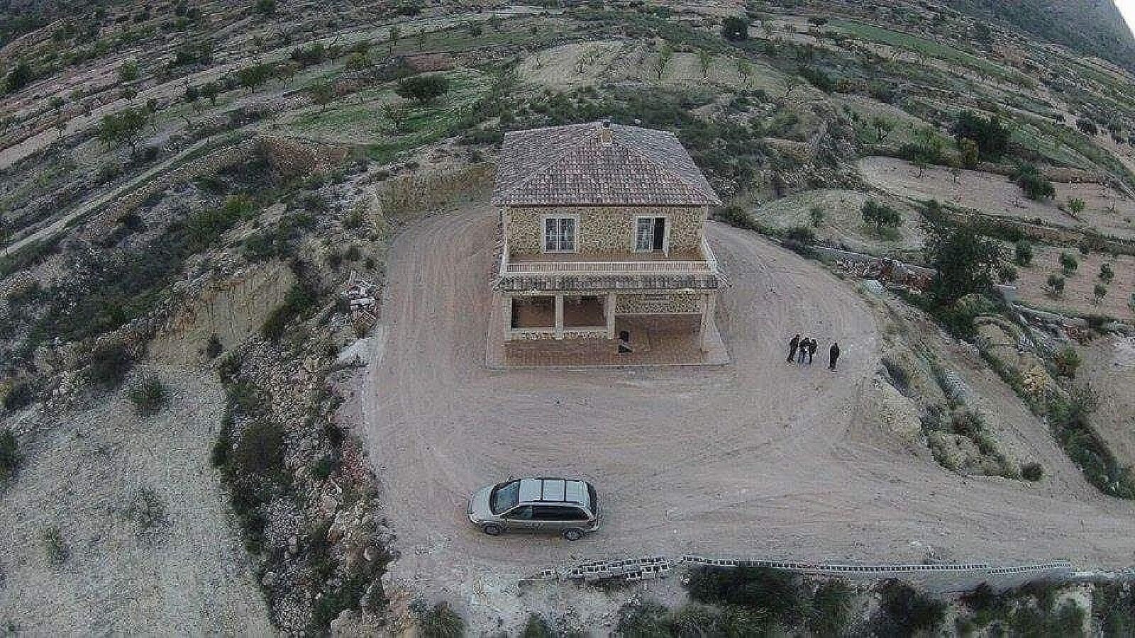 5 bedroom Villa for sale in Macisvenda - € 275,000 (Ref: 9764975)