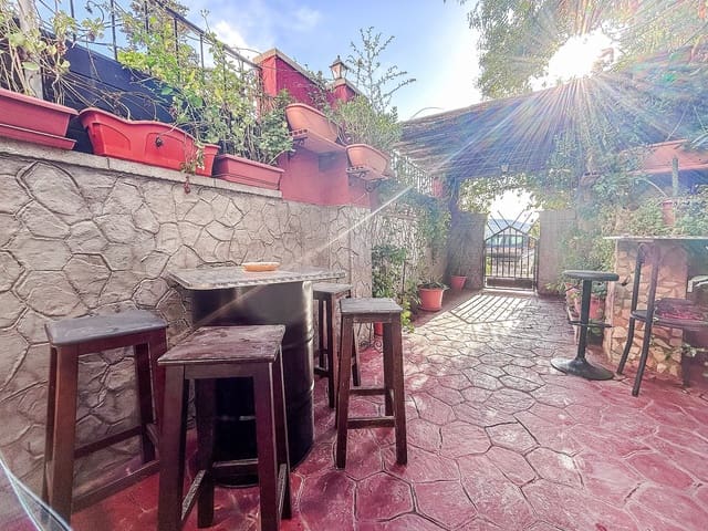 Pareado de 9 habitaciones en Sax en venta con garaje - 220.000 € (Ref: 9765014)