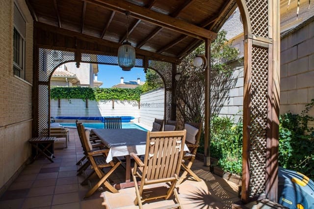 3 sypialnia Willa na sprzedaż w Elda z basenem - 430 000 € (Ref: 9772653)