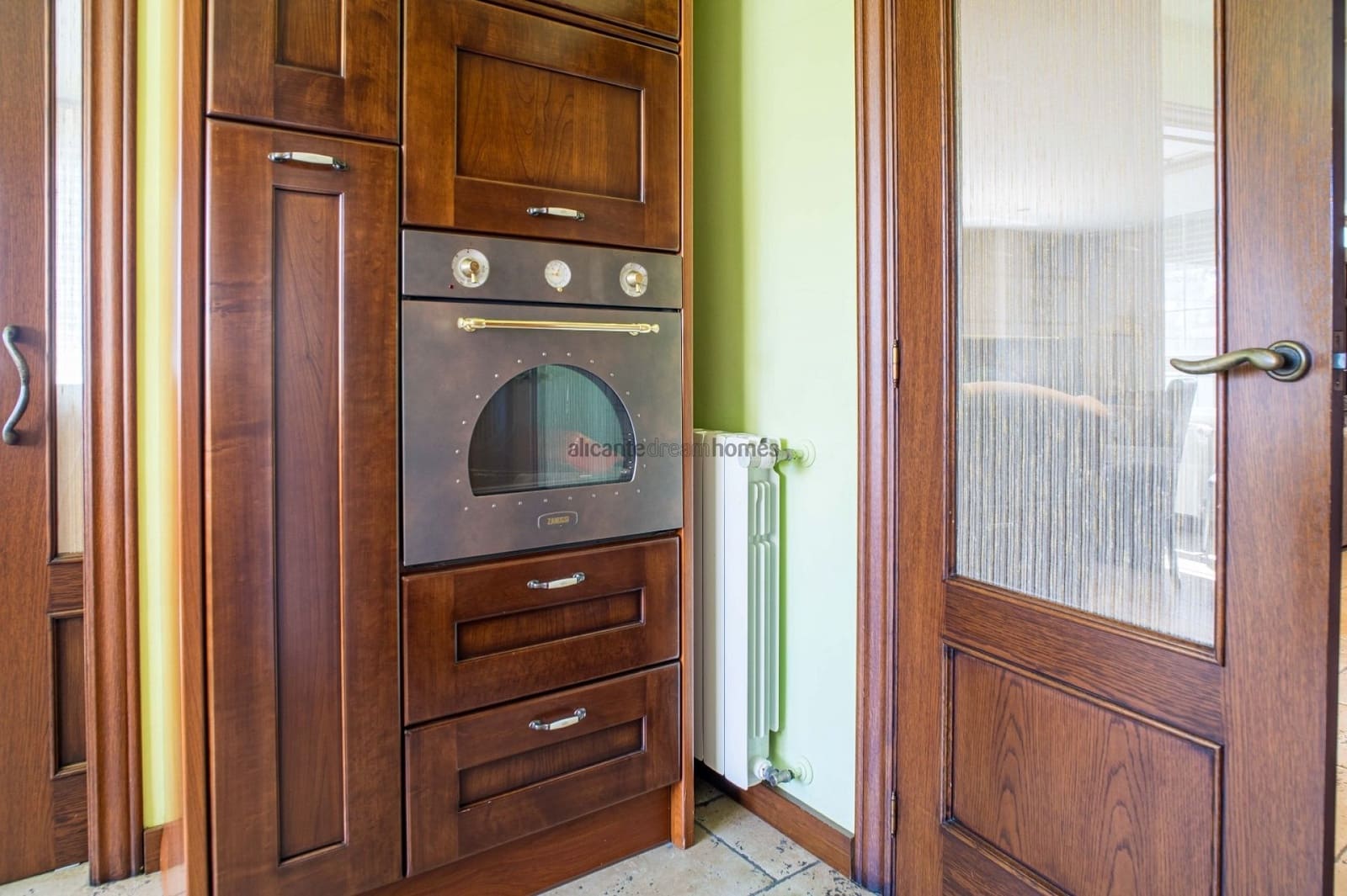 3 sypialnia Willa na sprzedaż w Elda z basenem - 430 000 € (Ref: 9772653)