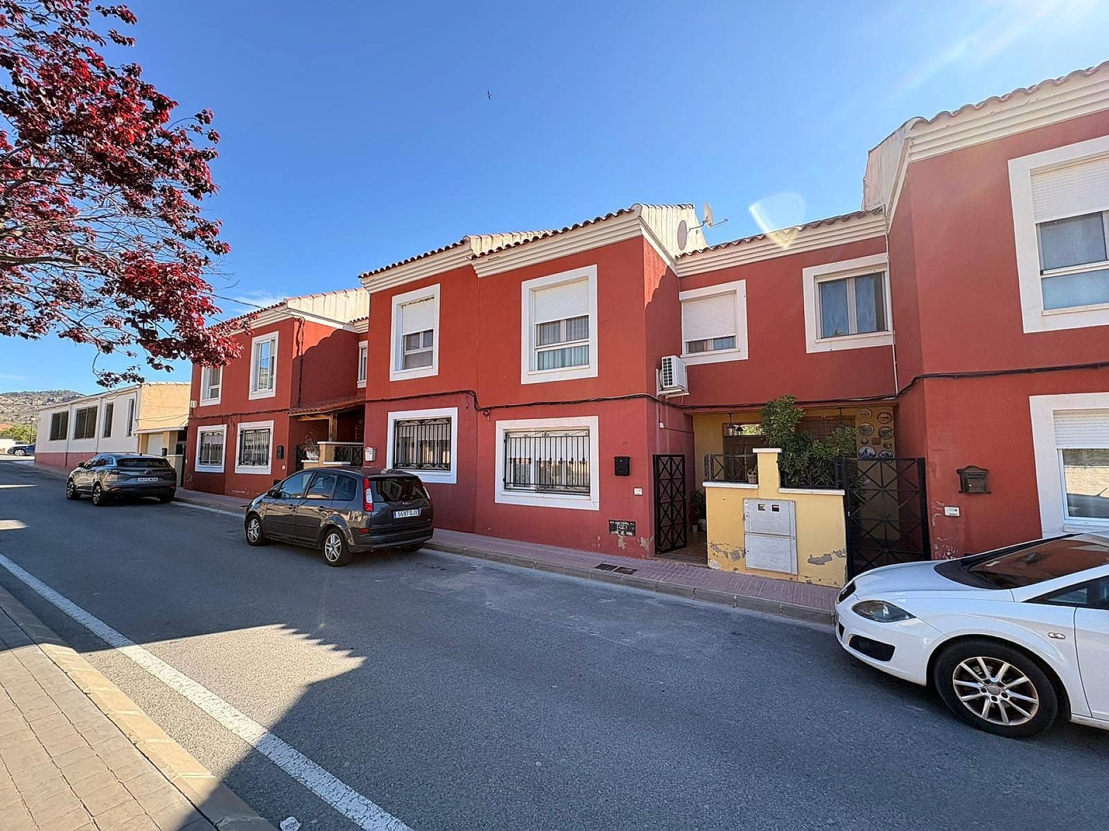 Townhouse for sale in Salinas - € 126,000 (Ref: 9772654)