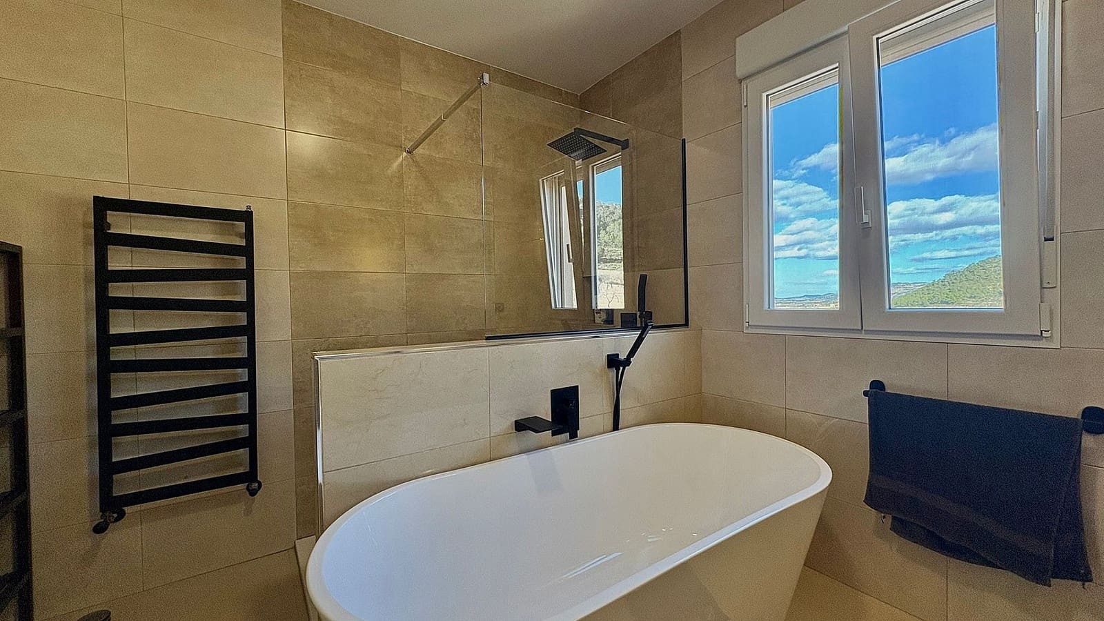 4 slaapkamer Villa te koop in La Zarza met zwembad garage - € 499.000 (Ref: 9772655)