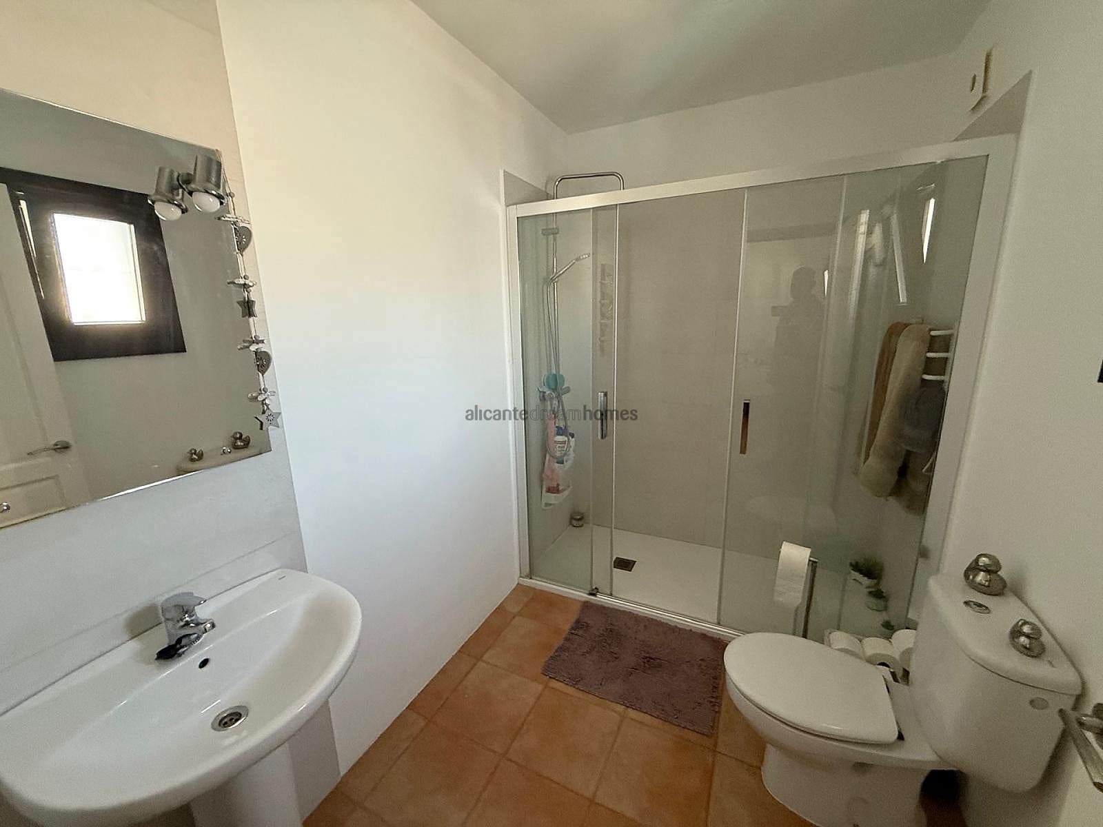 3 soveværelse Villa til salg i Caudete med swimmingpool - € 229.995 (Ref: 9777609)