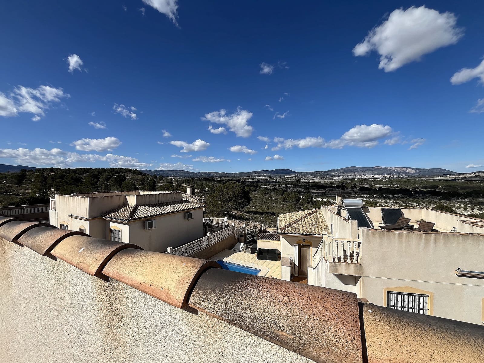 4 soverom Villa til salgs i Castalla med svømmebasseng garasje - € 279 999 (Ref: 9780075)