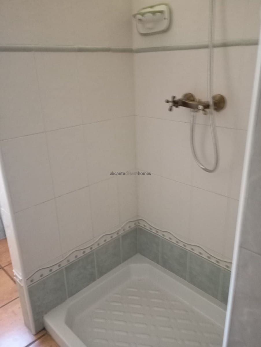 3 soveværelse Villa til salg i Yecla med swimmingpool garage - € 299.995 (Ref: 9780076)