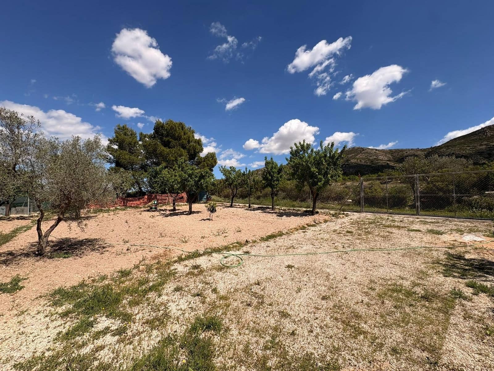 3 soveværelse Villa til salg i Yecla med swimmingpool garage - € 149.995 (Ref: 9782949)