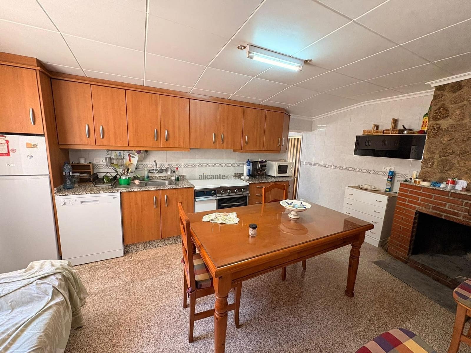 3 soveværelse Villa til salg i Yecla med swimmingpool garage - € 149.995 (Ref: 9782949)