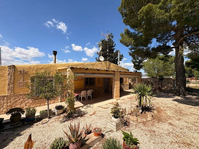 3 soveværelse Villa til salg i Yecla med swimmingpool garage - € 149.995 (Ref: 9782949)