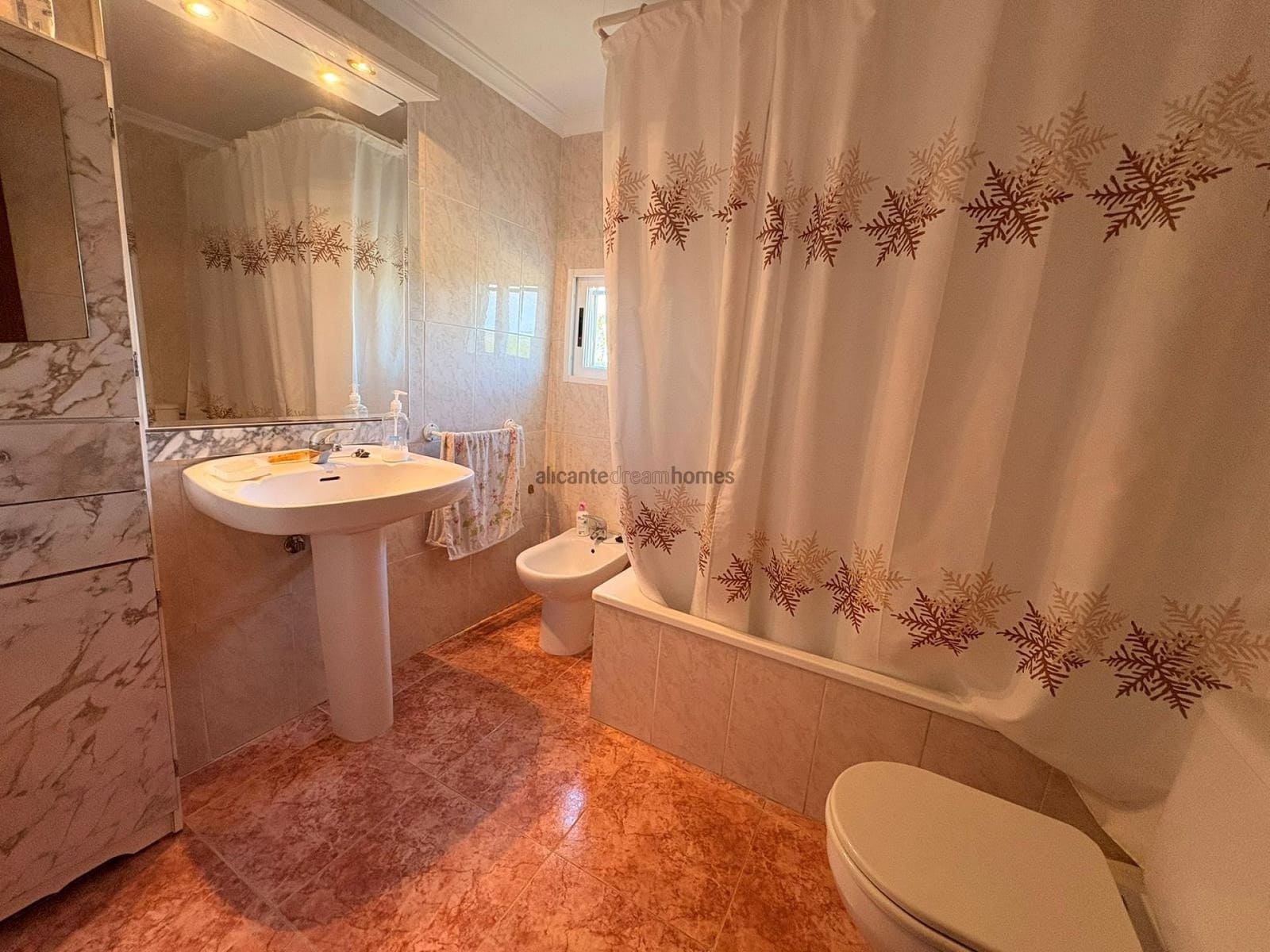 3 soveværelse Villa til salg i Yecla med swimmingpool garage - € 149.995 (Ref: 9782949)