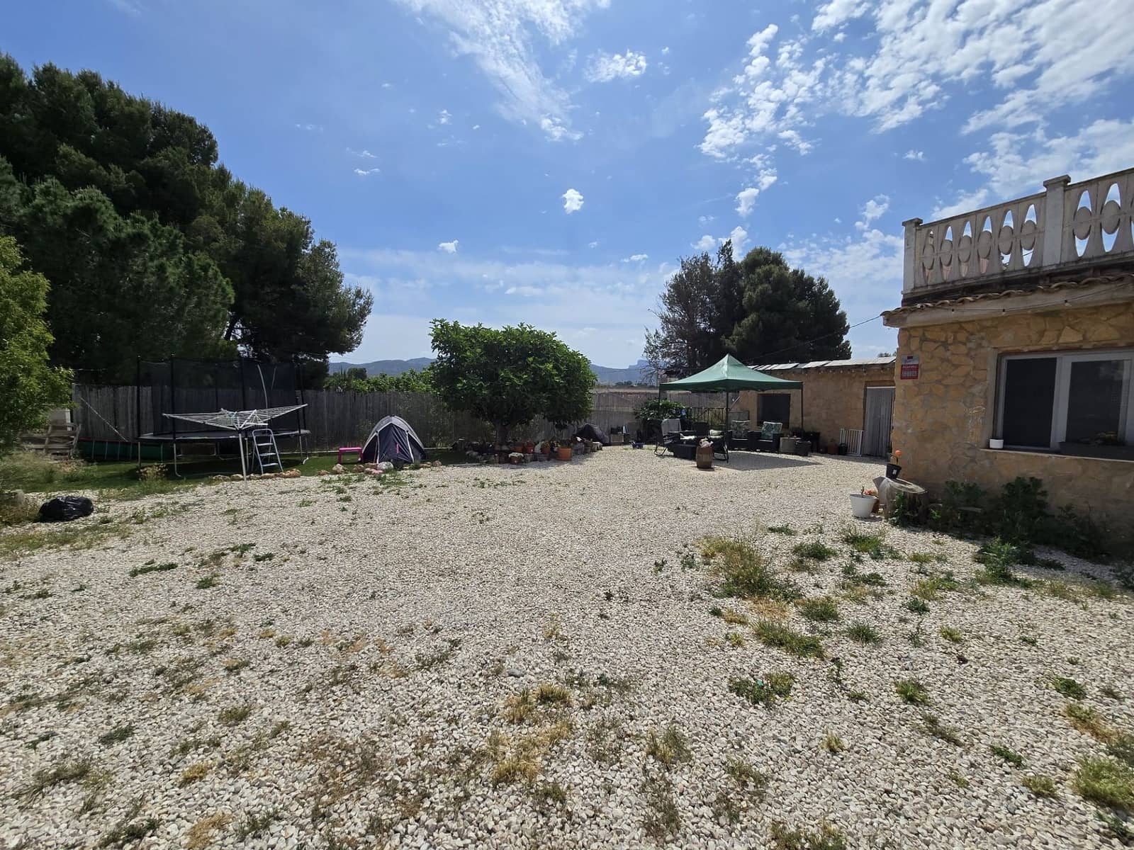 Chalet de 6 habitaciones en Sax en venta con piscina - 275.000 € (Ref: 9788121)