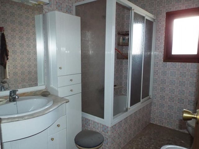 4 sovrum Lägenhet till salu i Caudete - 88 000 € (Ref: 9790121)