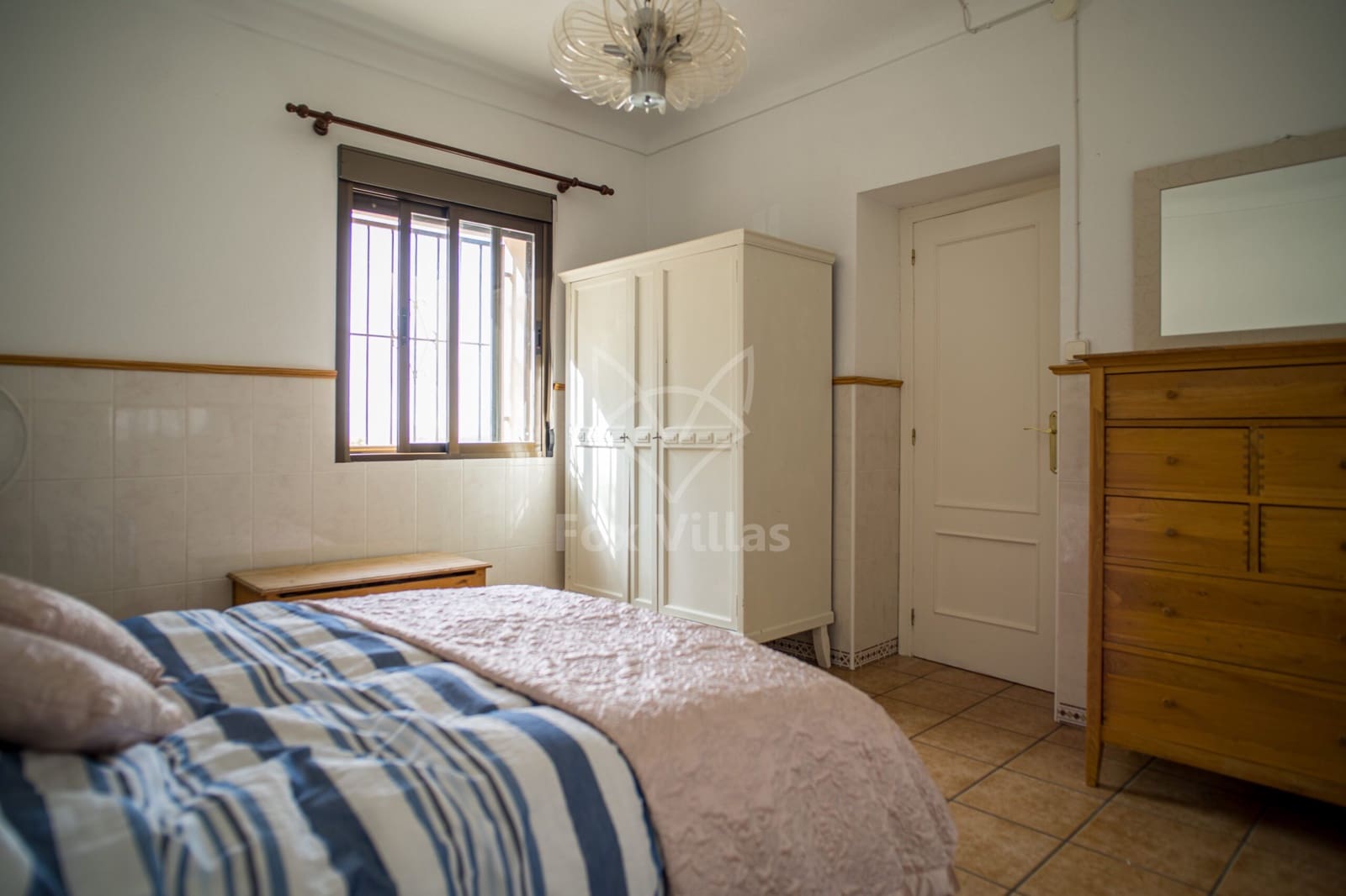 5 bedroom Finca/Country House for sale in Pinoso with pool garage - € 349,950 (Ref: 9790180)