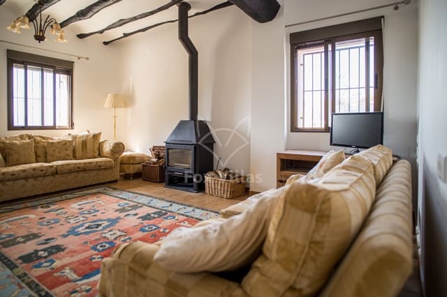 5 soveværelse Finca/Landehus til salg i Pinoso med swimmingpool garage - € 349.950 (Ref: 9790180)