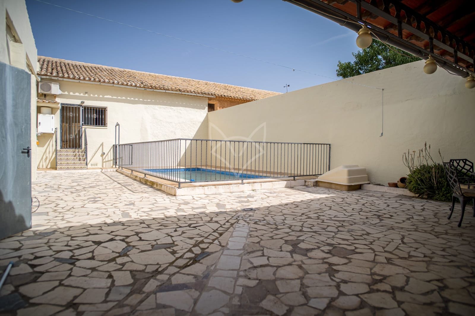 5 bedroom Finca/Country House for sale in Pinoso with pool garage - € 349,950 (Ref: 9790180)