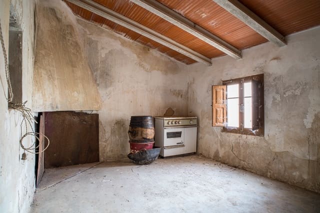 3 slaapkamer Huis te koop in Yecla met zwembad - € 56.500 (Ref: 9790181)