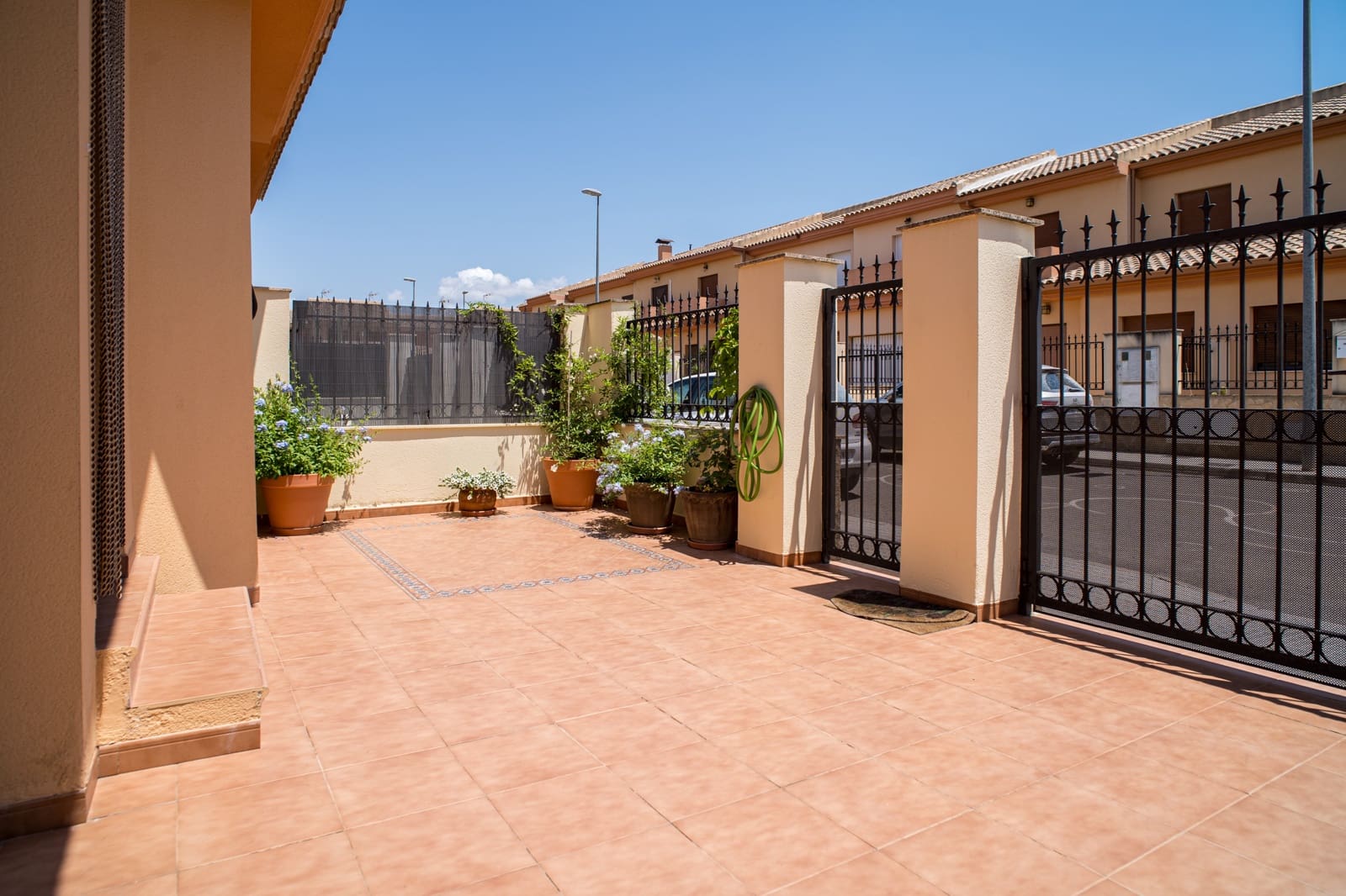 4 bedroom Villa for sale in Pinoso with garage - € 195,000 (Ref: 9790182)