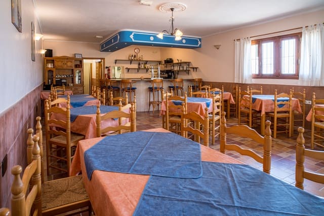 Lejlighed til salg i Pinoso - € 399.995 (Ref: 9790183)