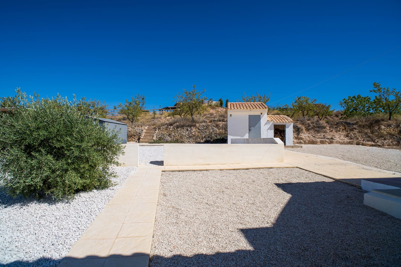 3 bedroom Villa for sale in Pinoso with pool - € 349,995 (Ref: 9790185)