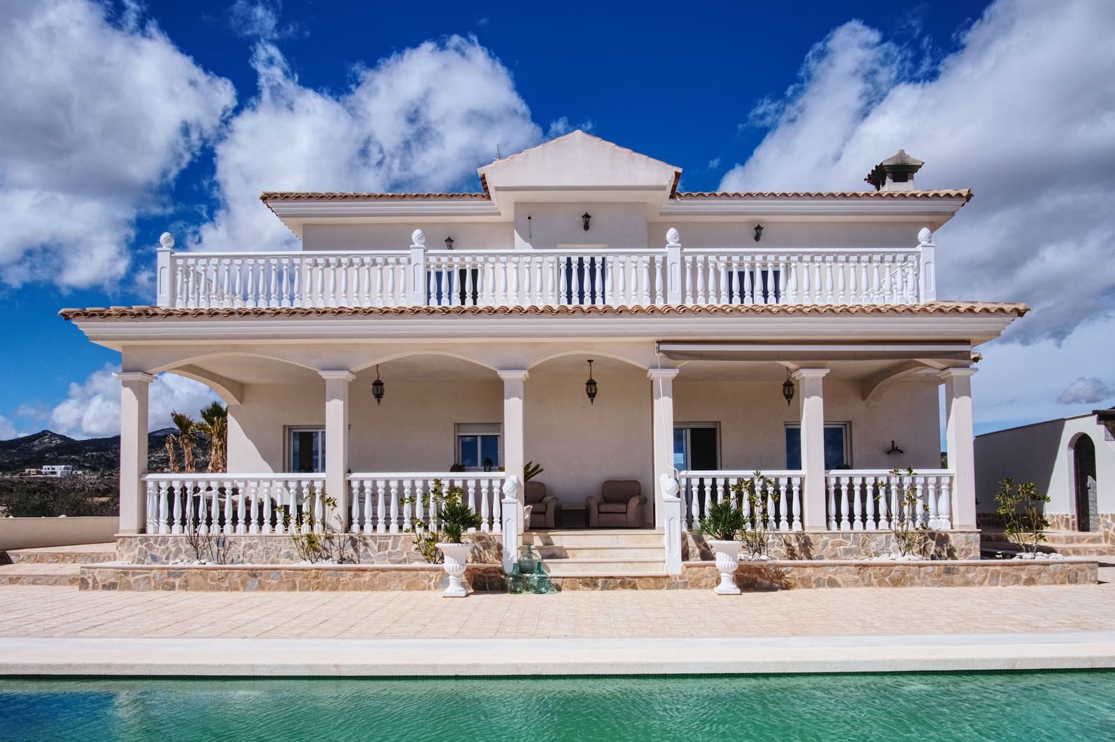 4 bedroom Villa for sale in Pinoso with pool garage - € 599,000 (Ref: 9790187)