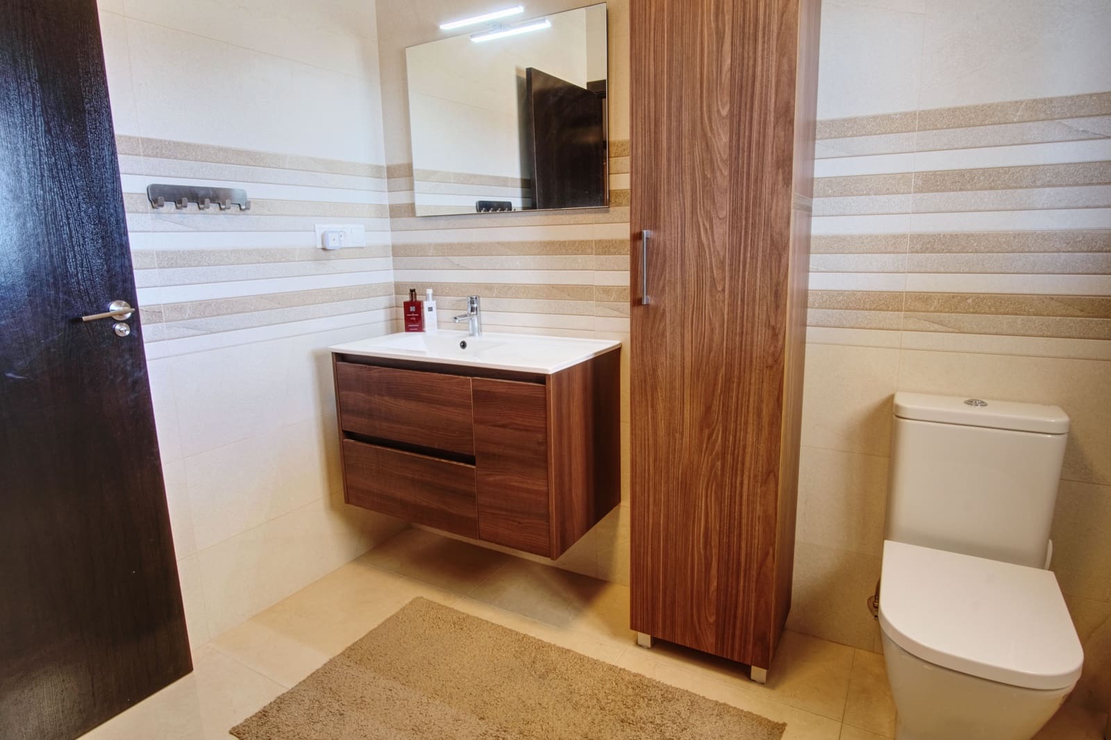 4 bedroom Villa for sale in Pinoso with pool garage - € 599,000 (Ref: 9790187)