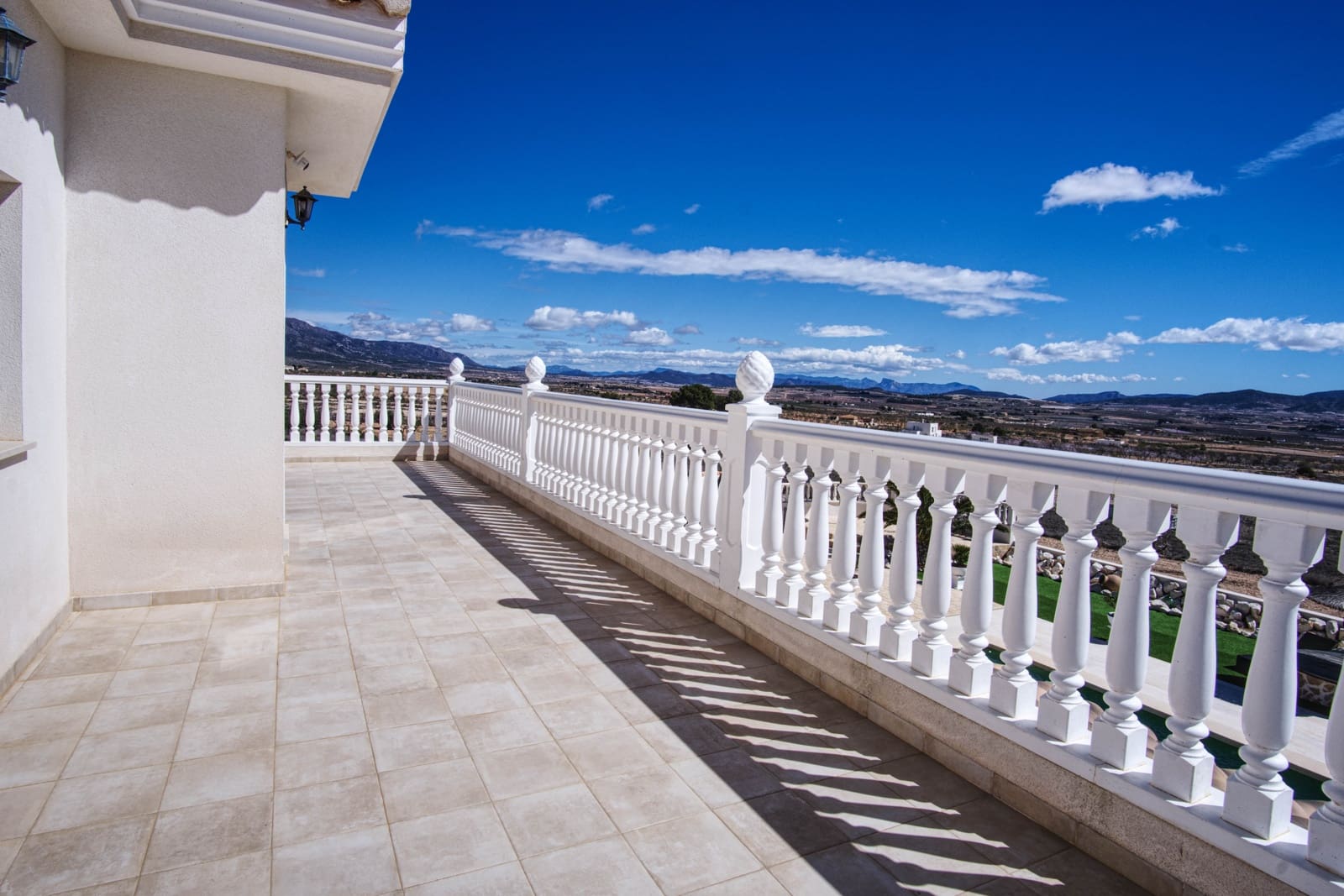 4 bedroom Villa for sale in Pinoso with pool garage - € 599,000 (Ref: 9790187)