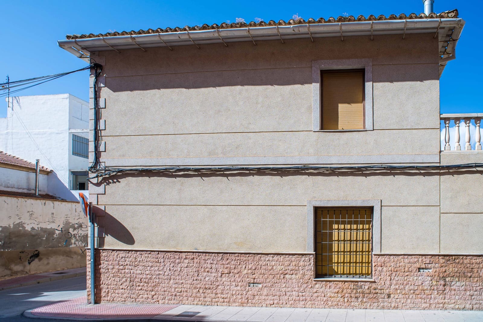 Townhouse for sale in Pinoso with garage - € 159,000 (Ref: 9790188)