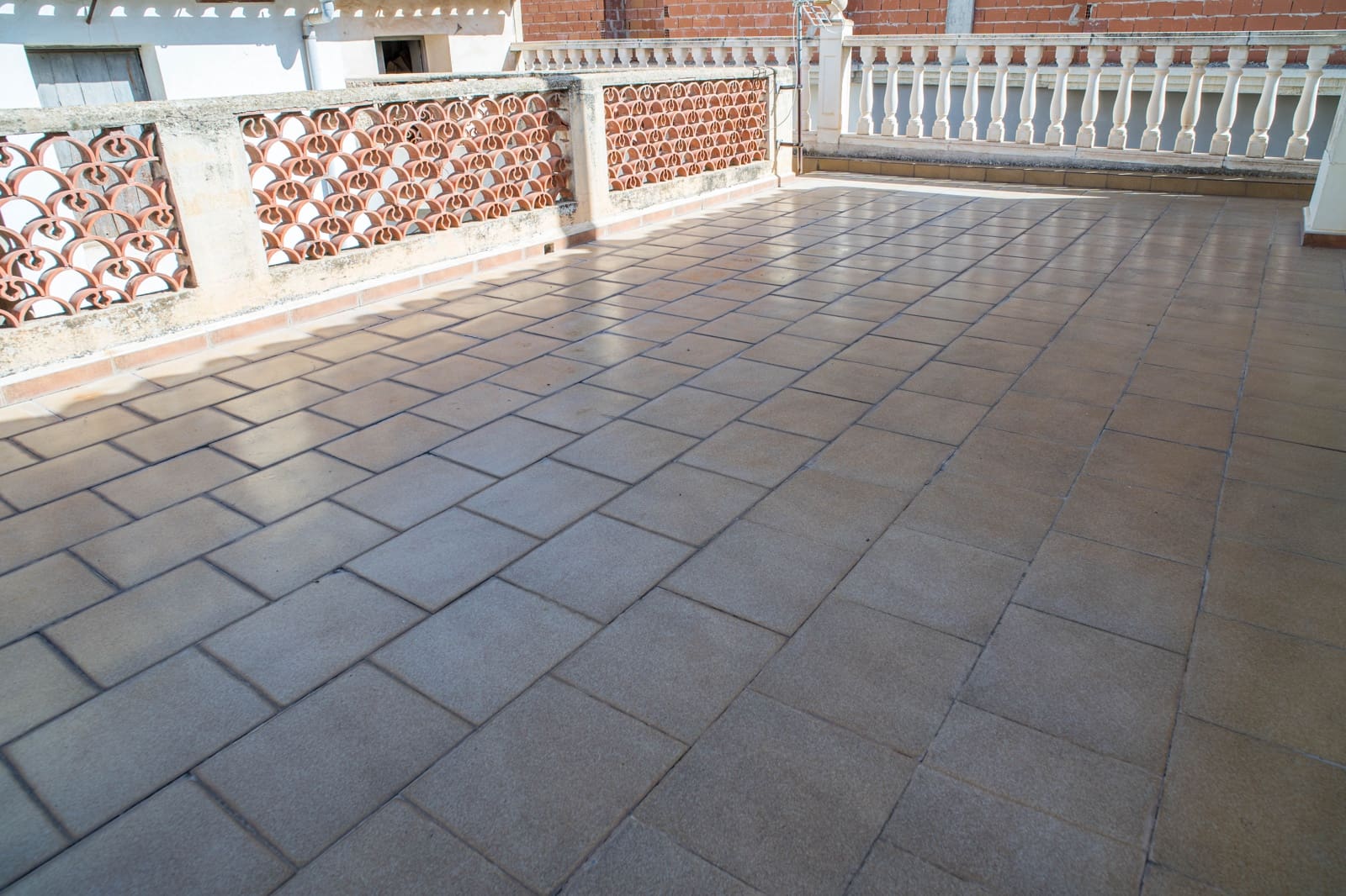 Townhouse for sale in Pinoso with garage - € 159,000 (Ref: 9790188)