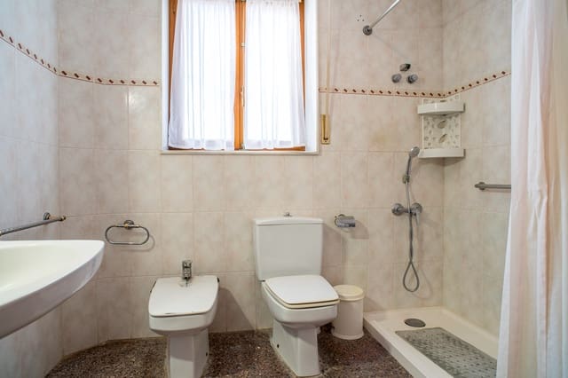 6 soverom Finca/Herregård til salgs i Monóvar / Monóver - € 395 000 (Ref: 9790189)