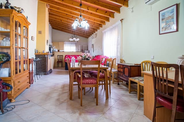 5 chambre Finca/Maison de Campagne à vendre à Raspay, Yecla avec piscine - 300 000 € (Ref: 9790192)