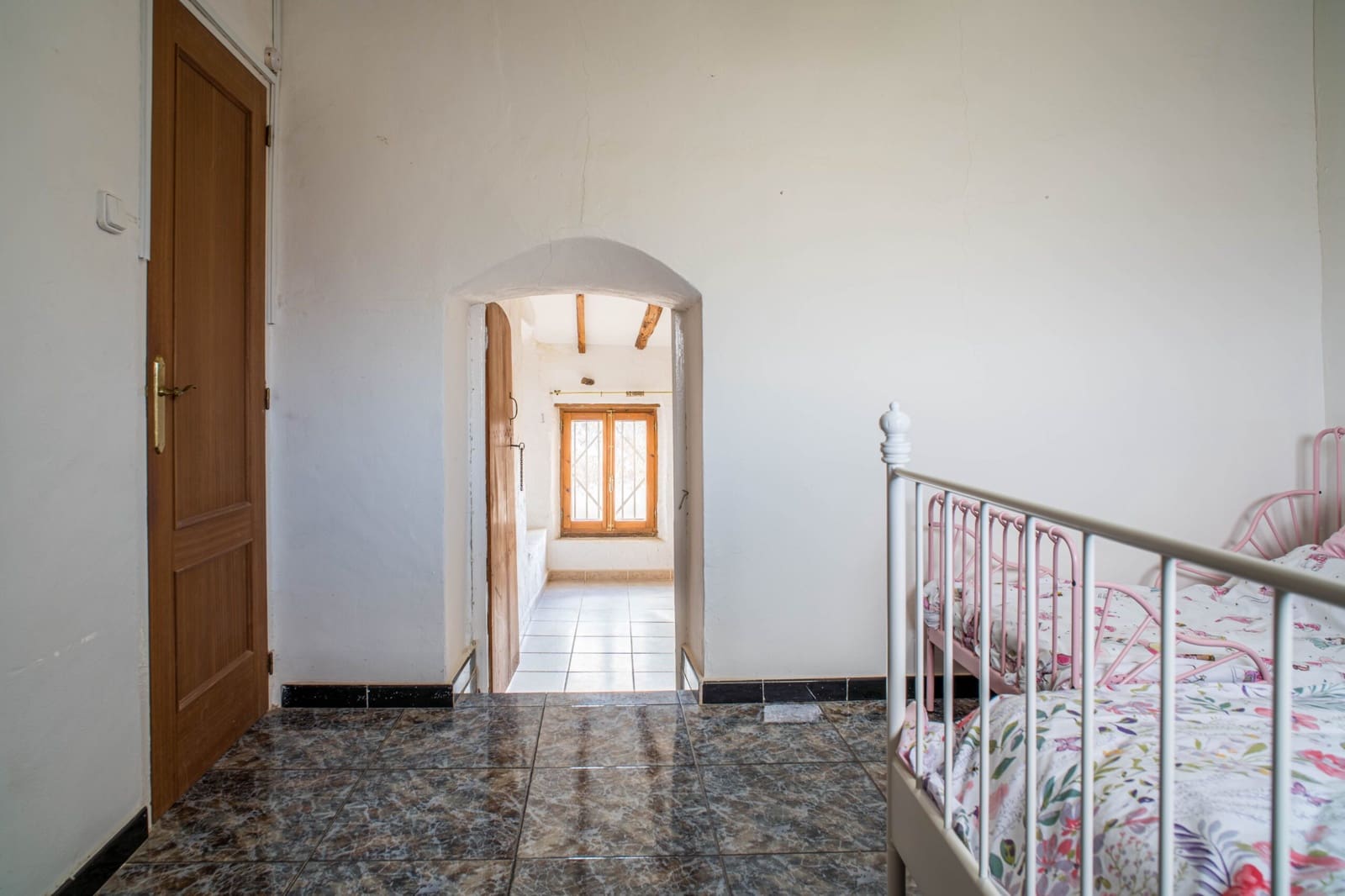 5 bedroom Townhouse for sale in Pinoso with pool - € 179,950 (Ref: 9790193)