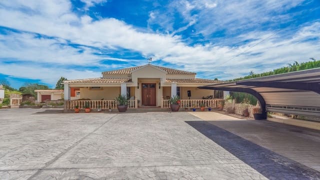6 Zimmer Villa zu verkaufen in Heredades, Almoradí mit Pool - 595.000 € (Ref: 9790202)
