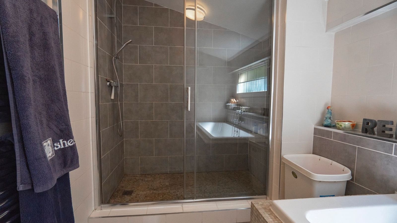 Chalet de 6 habitaciones en Heredades en venta con piscina - 595.000 € (Ref: 9790202)