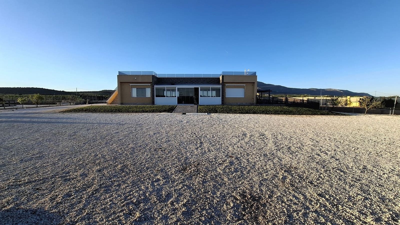 3 bedroom Finca/Country House for sale in Pinoso with pool - € 599,995 (Ref: 9790204)