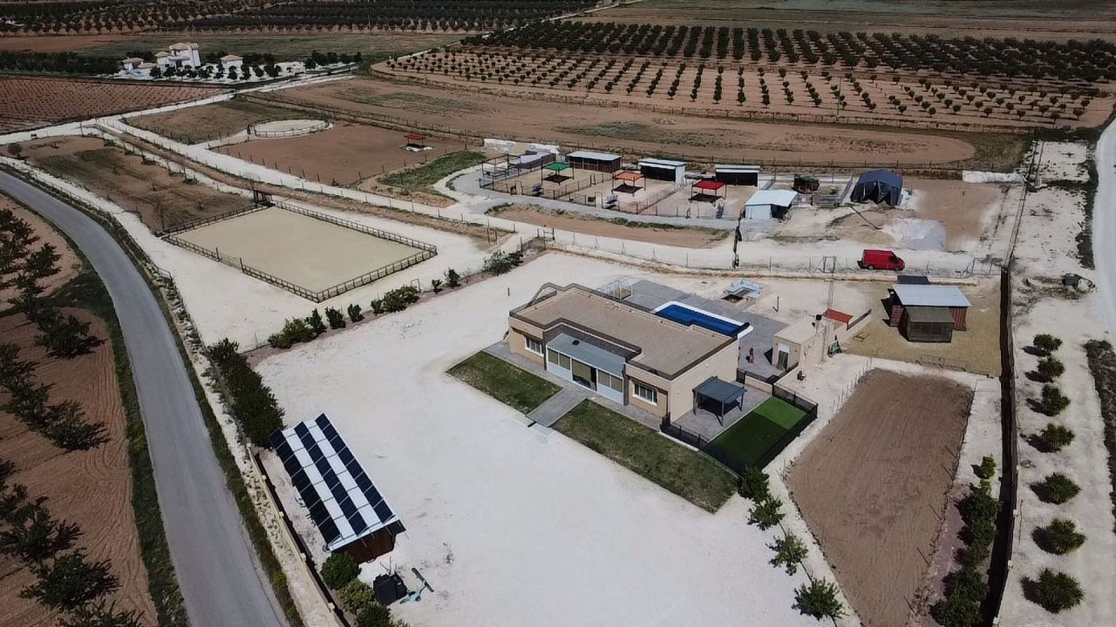 3 bedroom Finca/Country House for sale in Pinoso with pool - € 599,995 (Ref: 9790204)