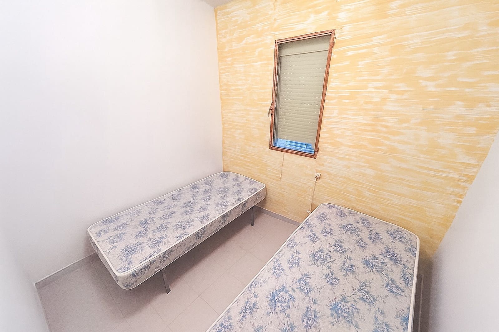 9 Zimmer Doppelhaus zu verkaufen in Sax mit Garage - 220.000 € (Ref: 9794026)