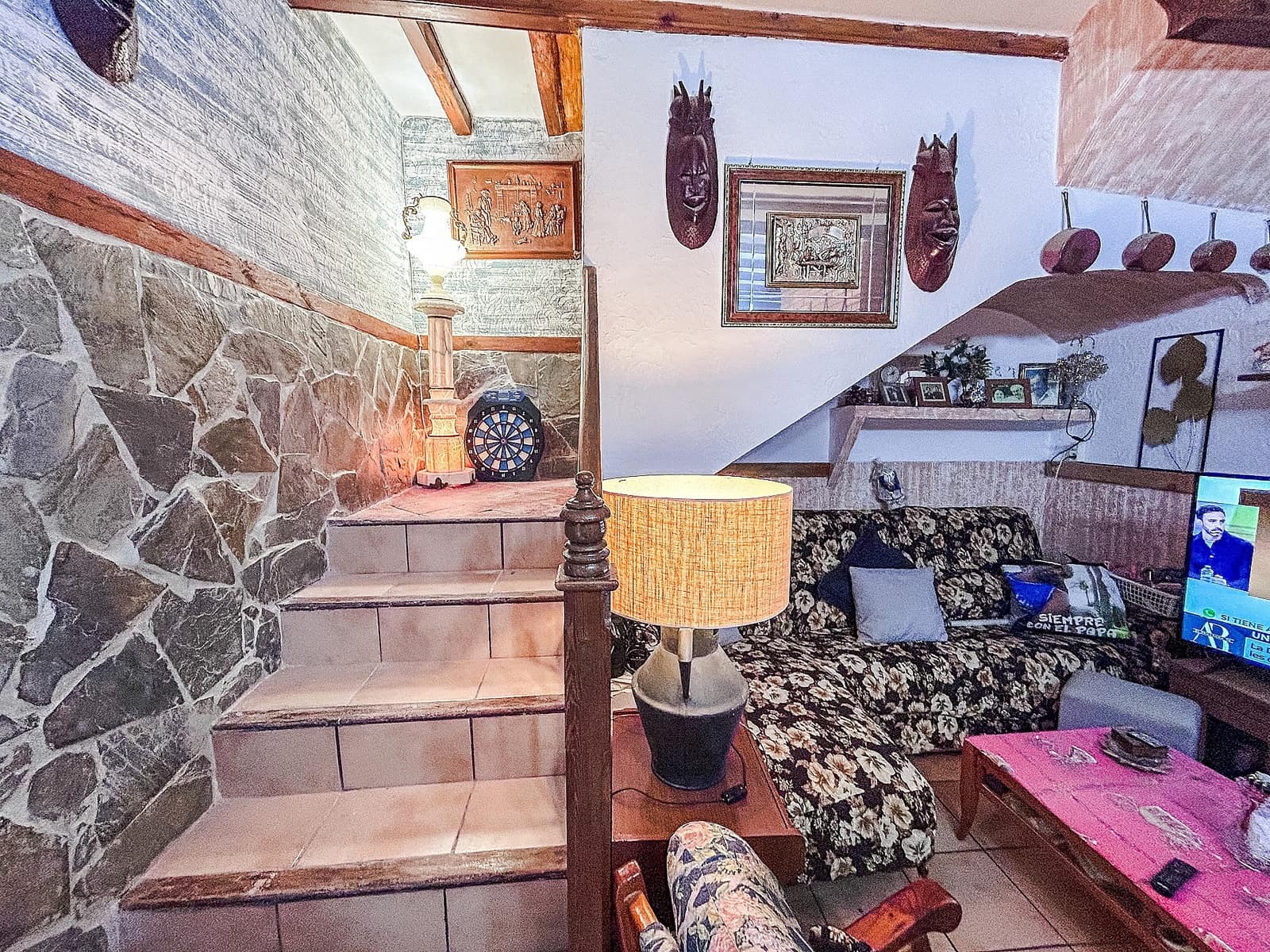 9 Zimmer Doppelhaus zu verkaufen in Sax mit Garage - 220.000 € (Ref: 9794026)