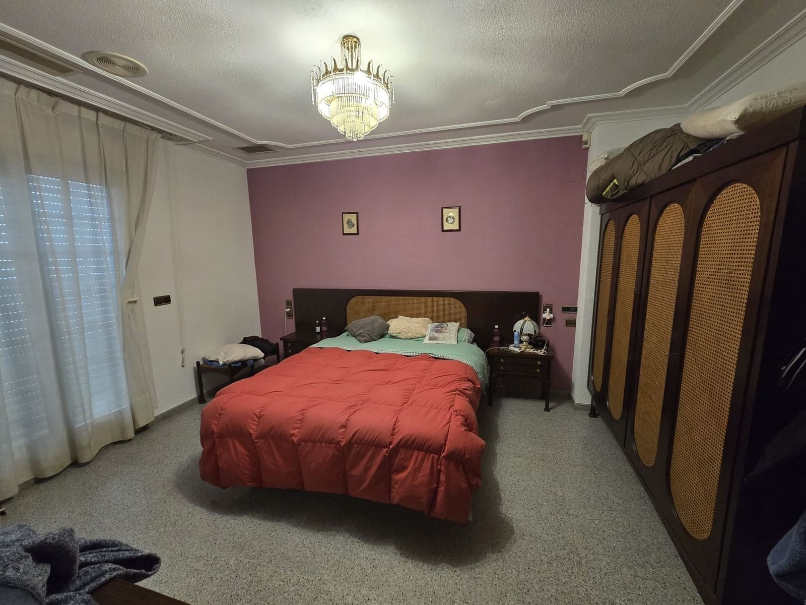 6 bedroom Villa for sale in Sax with pool garage - € 599,995 (Ref: 9796119)