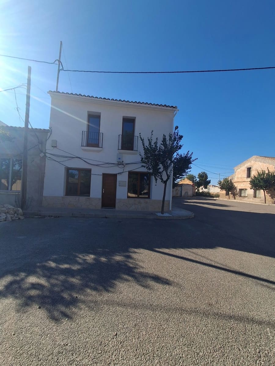 4 soverom Hus til salgs i Pinoso - € 225 000 (Ref: 9798590)