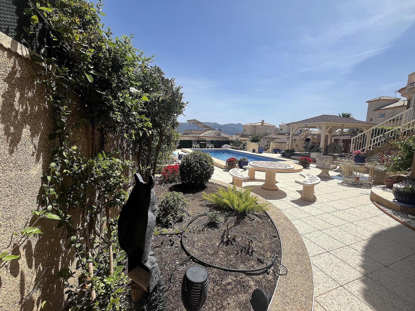 4 bedroom Villa for sale in Castalla with pool - € 360,000 (Ref: 9803882)