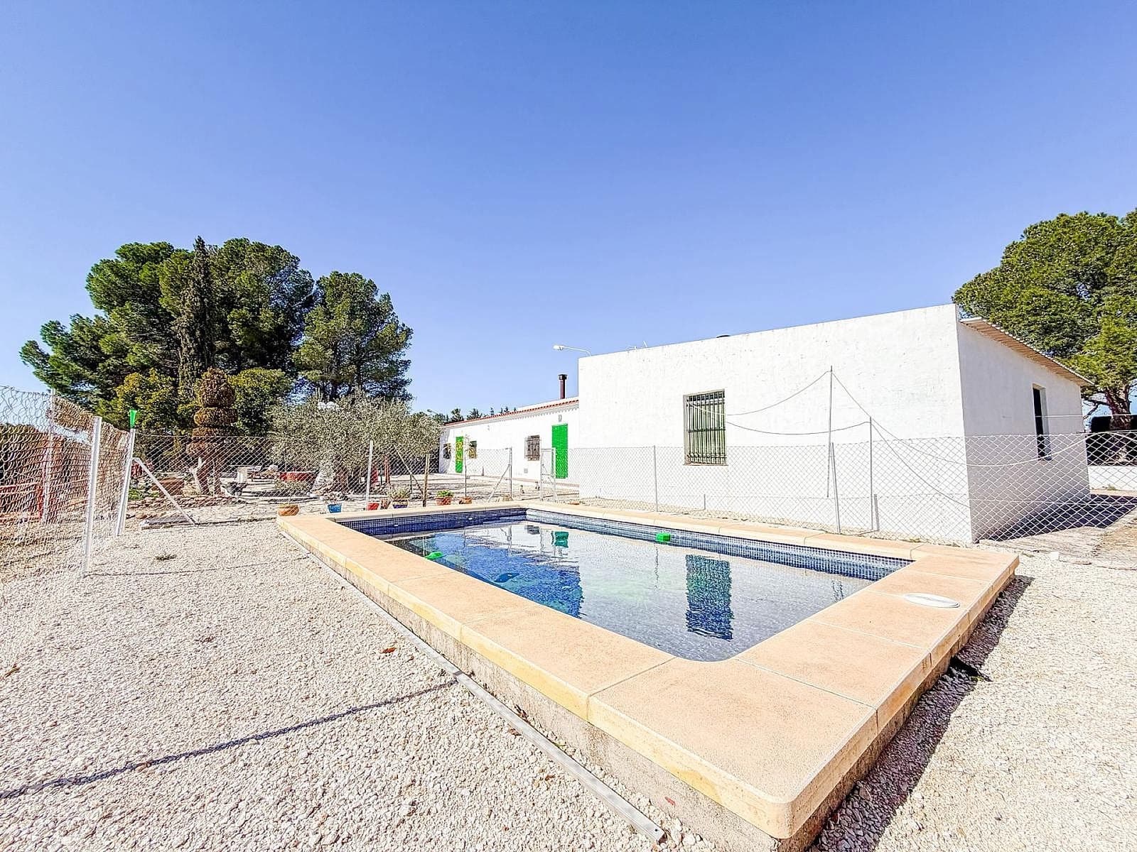 6 chambre Finca/Maison de Campagne à vendre à Pinoso avec piscine garage - 367 000 € (Ref: 9805968)