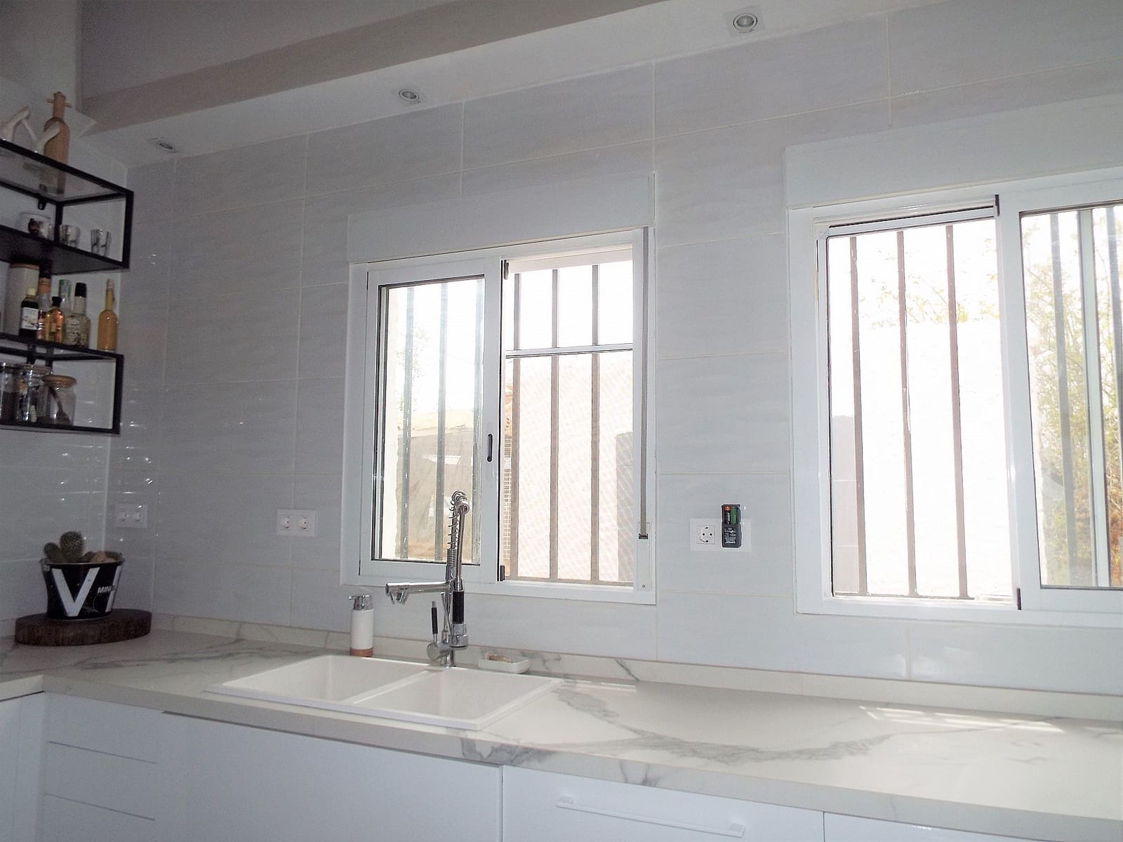 3 chambre Villa/Maison à vendre à Caudete avec piscine garage - 257 000 € (Ref: 9805991)